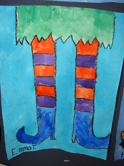 Picture 12 - legs with striped tights and pointy shoes